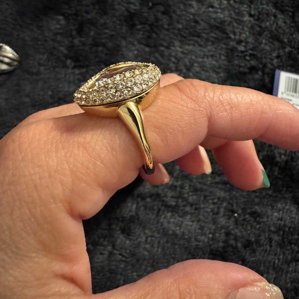 Swarovski Shell Ring - image 5